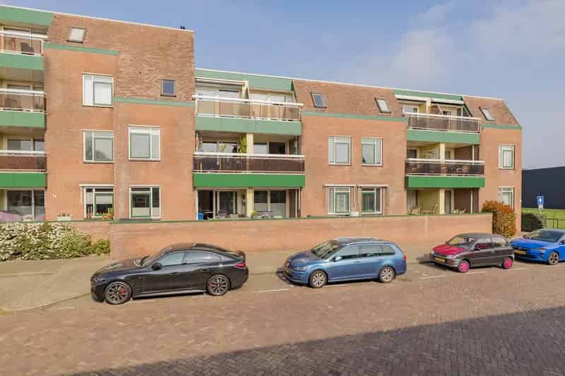 Luxe 3 Kamer Appartement IJmuiden  Zonnig Terras Moderne Keuken