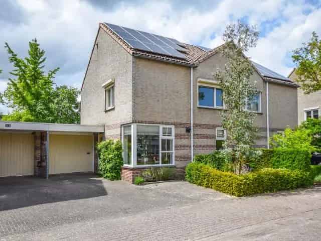 Tweekapper Maaspoort 4 slaapkamers serre garage