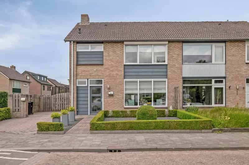 Huis te koop Chaam 4 slaapkamers ruime tuin