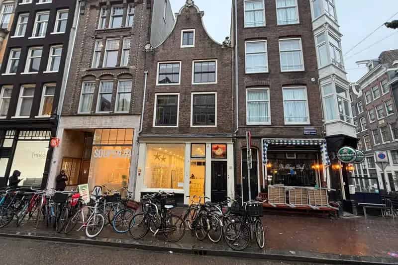 Winkel te Huur Haarlemmerstraat Amsterdam 90m2