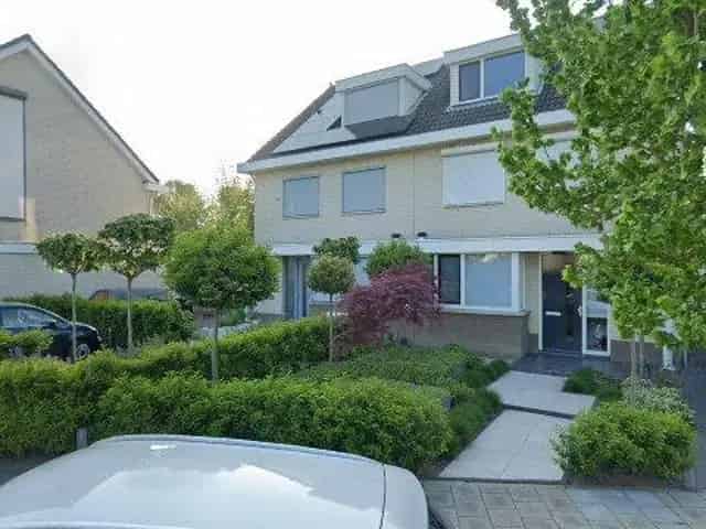 Huurwoning Steenbergen: Ruime 4 Slaapkamers, Familiehuis, Hof van Steenbergen