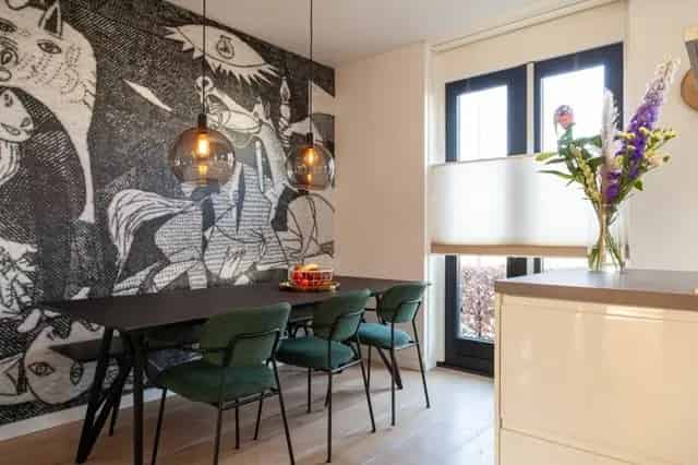 Te Huur: Ruime 6 Kamer 2 Onder 1 Kap Woning Amersfoort