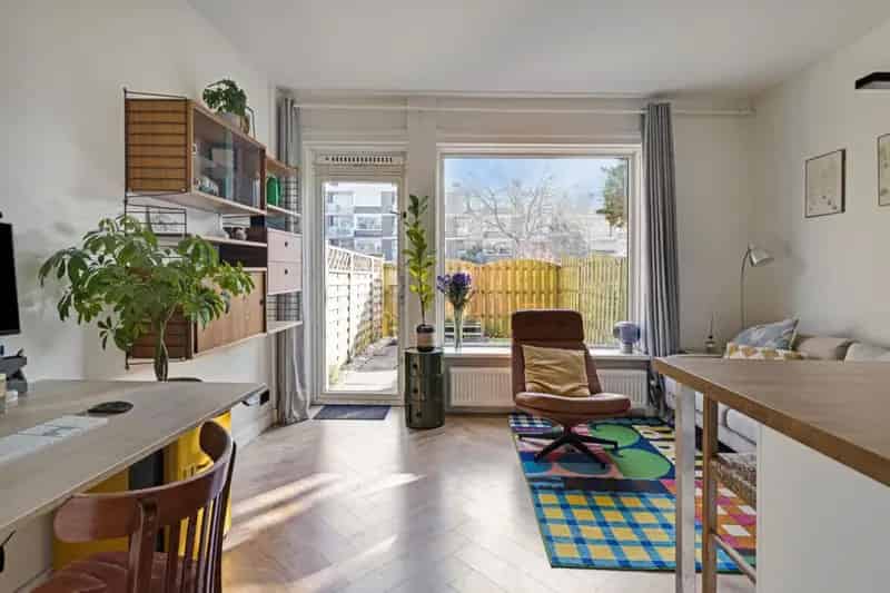 Tweekamerappartement Buitenveldert - Instapklaar met Tuin