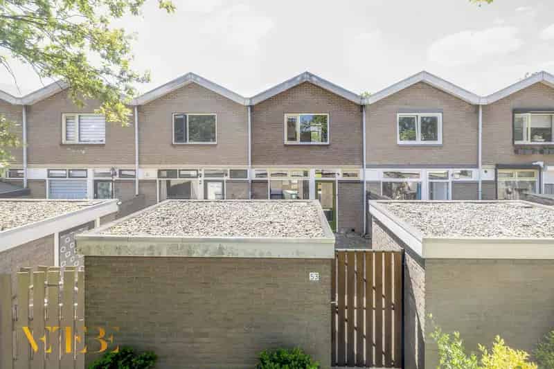 Tussenwoning 3 slaapkamers nabij groen en winkels