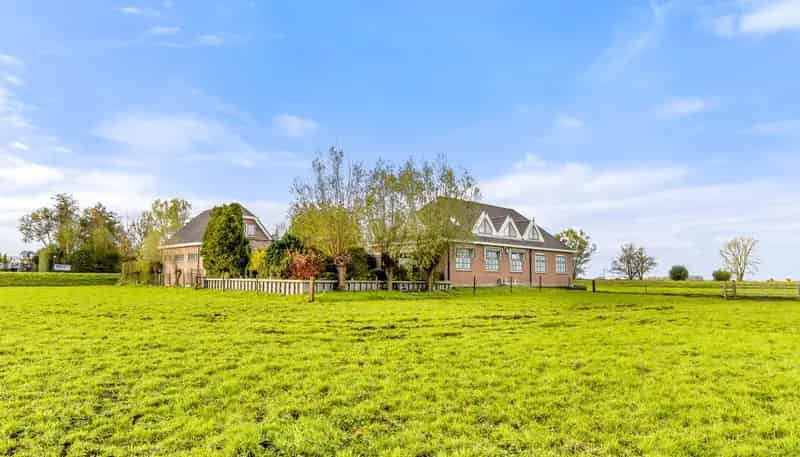 Huis te koop: Lagedijk 3 2064 KT Spaarndam | Funda