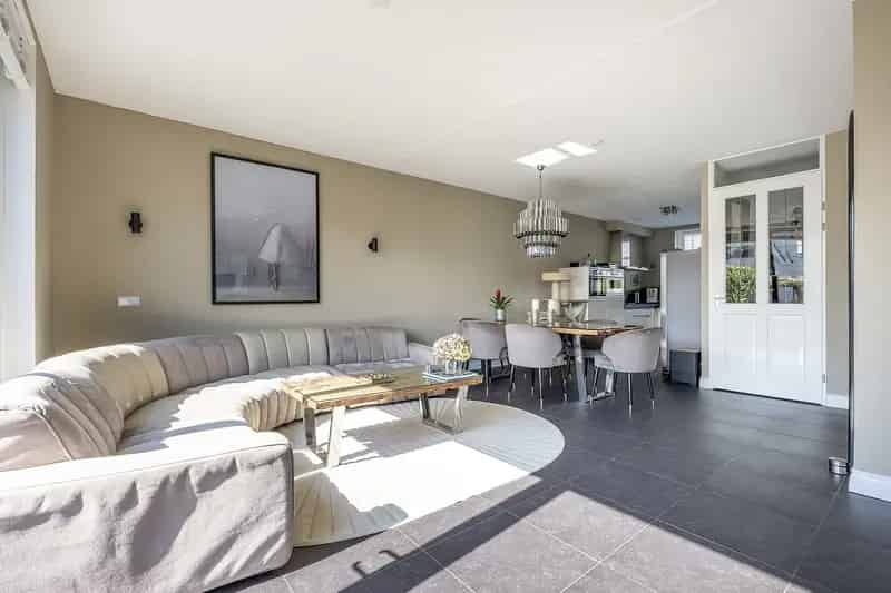 Huis te koop Assendelft: Ruime hoekwoning 3 slaapkamers zonnige tuin