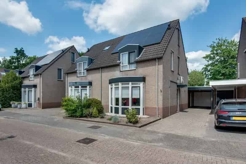 Twee Onder Een Kap Heeswijk Dinther 4 slaapkamers Garage Energielabel A