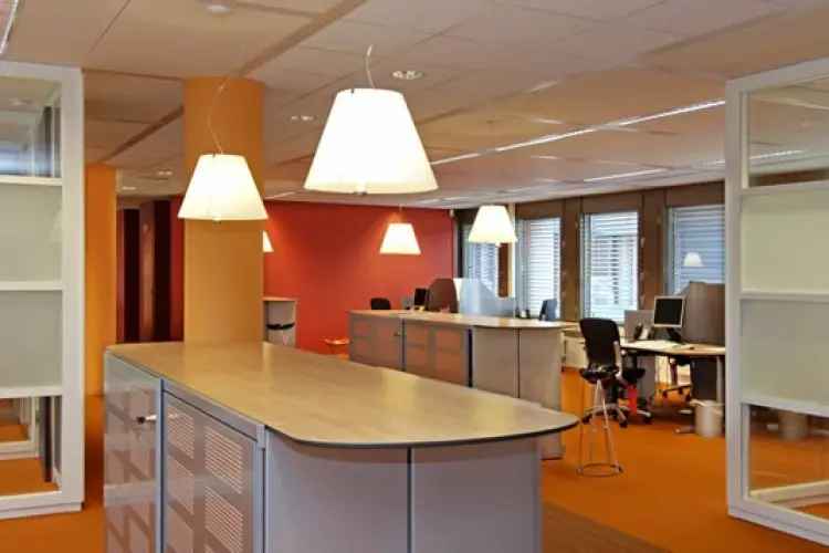 Kantoorruimte Velp: Moderne Ruimte nabij Uitvalswegen en Treinstation