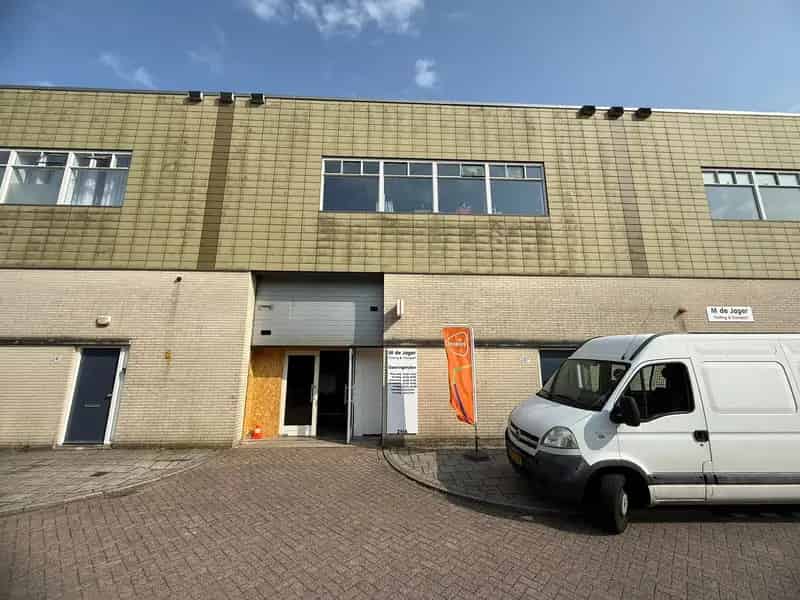 Bedrijfshal te Huur Den Haag Forepark 160m²