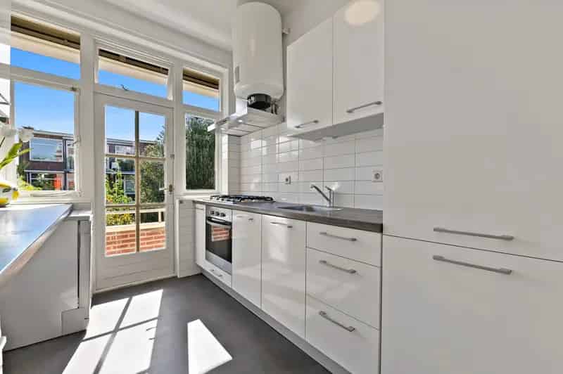 3 Kamer Appartement Den Haag Bloemenbuurt Instapklaar Balkon