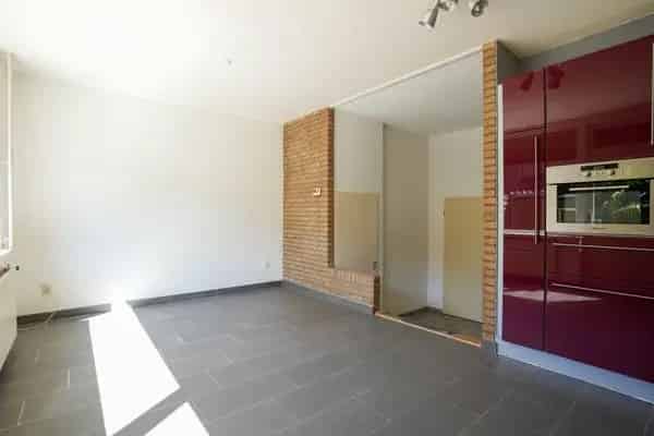 Ruime woning 3 slaapkamers carport berging 114m2
