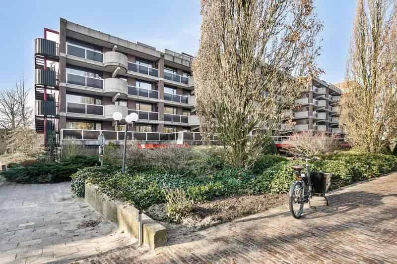 Gemeubileerd 3-kamer appartement Kralingen  Uitzicht Kralingse Plas