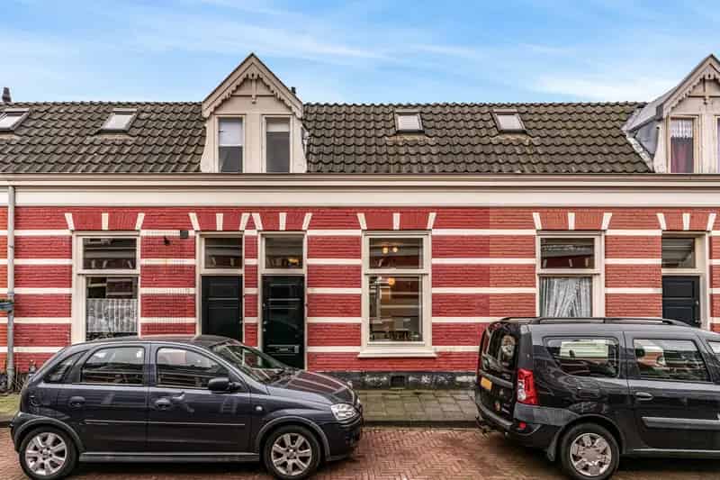 Hofjeswoning Den Haag 2 slaapkamers patio