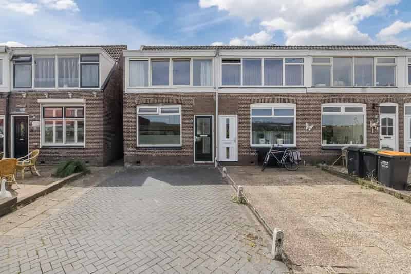 Kluswoning Hoogeveen Kanaal: 2 slaapkamers diepe tuin