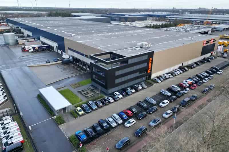 Bedrijfshal Tilburg 3200m2 te Huur Logistiek
