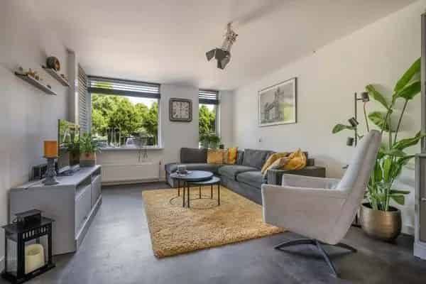 Ruime Familiewoning Apeldoorn 4 Slaapkamers Serre Zonnepanelen