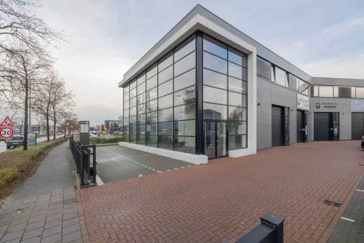 Bedrijfshal Noordwijk 380m2 Showroom 8 parkeerplaatsen