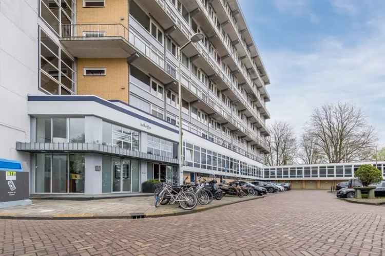 Amsterdam Nieuw-West 3-kamer appartement gerenoveerd 2023