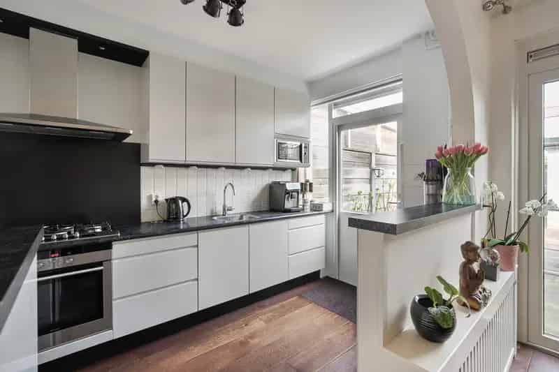 6 Kamer Tussenwoning Purmerend Kunststof Kozijnen Stadstuin Berging Prima Isolatie