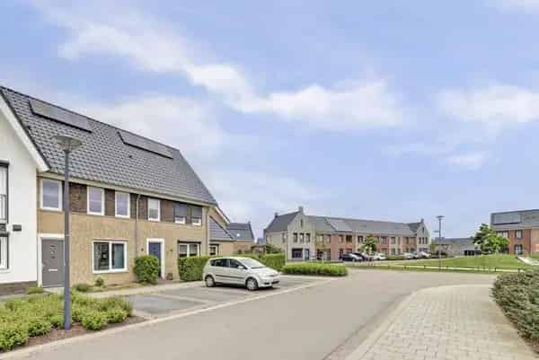 Energiezuinige Tussenwoning Kruiningen 3 slaapkamers