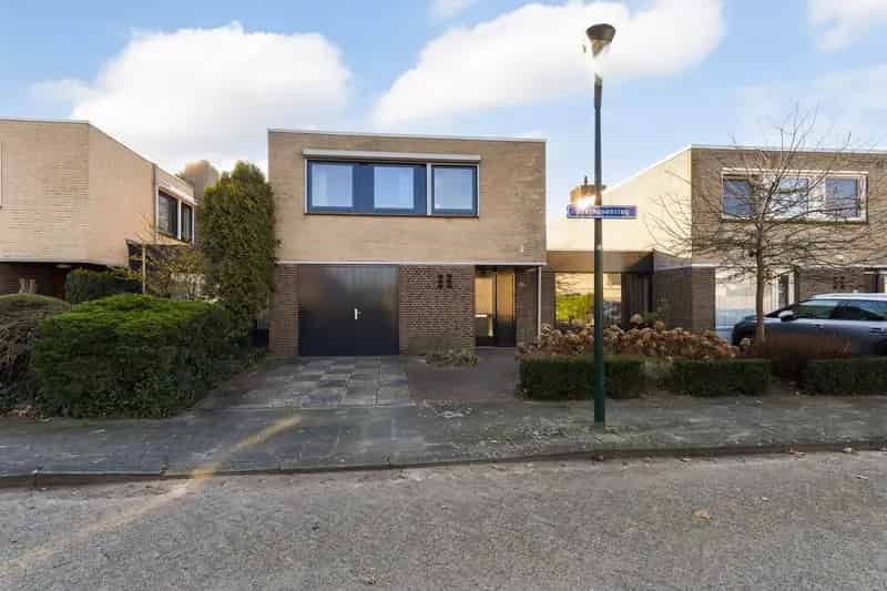 Huis te koop Boxtel: 4 slaapkamers, moderne keuken, tuin op het zuidoosten