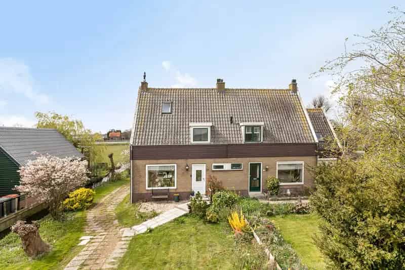 2-onder-1-kapwoning Watergang 3 slaapkamers ruime tuin