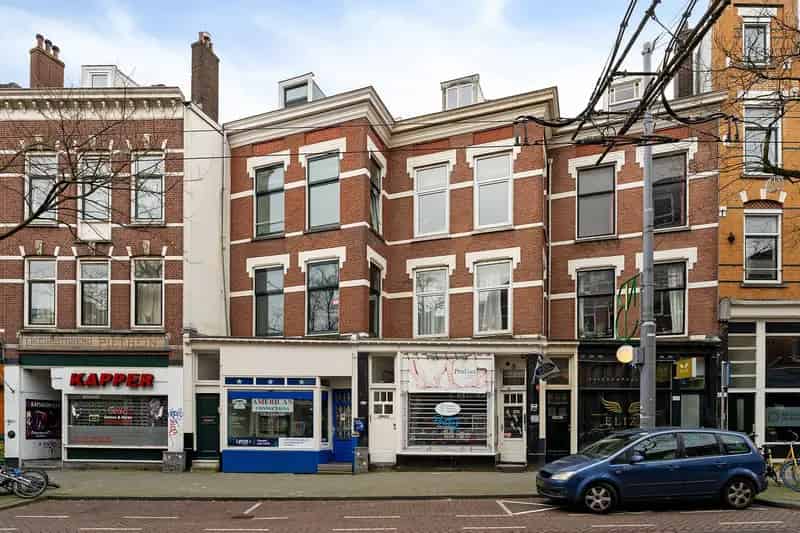 Appartement te koop Rotterdam Nieuwe Binnenweg: Starterse appartement gerenoveerd 2023