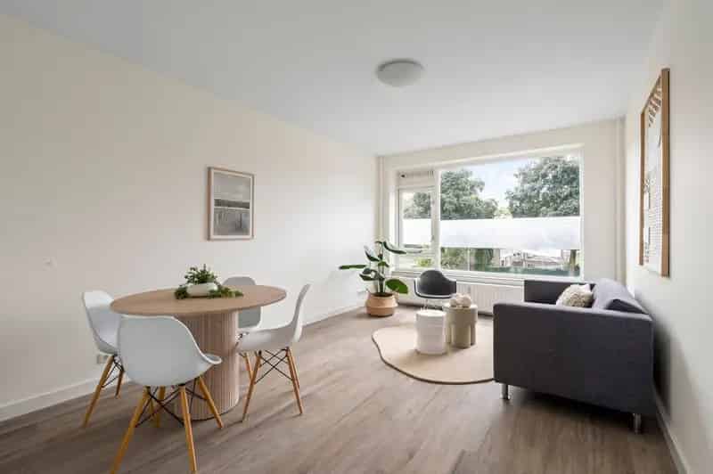 3 Kamer Appartement Nijmegen Neerbosch Oost gerenoveerd