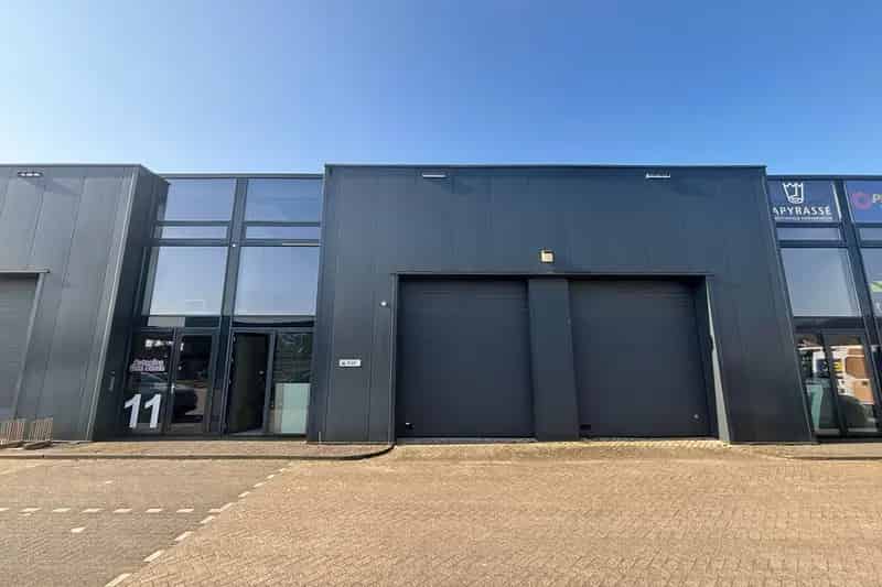 Bedrijfshal 150m² te huur Den Bosch Rietvelden