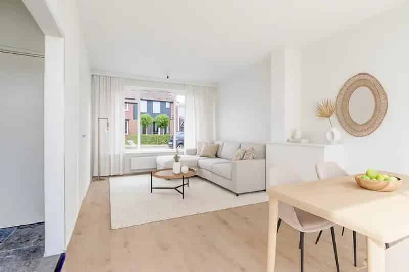 Instapklare Tussenwoning Hoek Garage Tuin 3 Slaapkamers