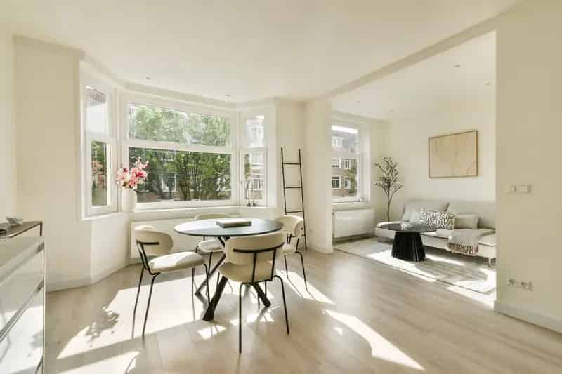 Appartement Amsterdam West 2 slaapkamers Balkon Eigen Grond
