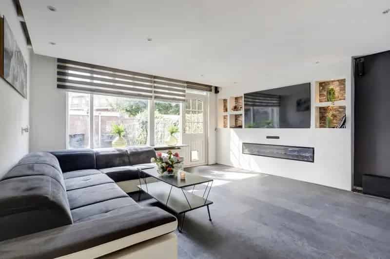 Huis te koop Raadhuislaan Spijkenisse 3 slaapkamers 107m2
