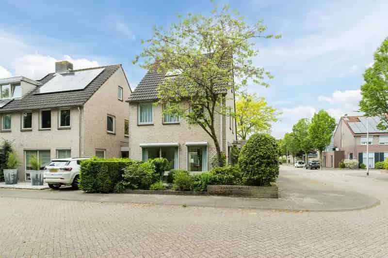 Huis te koop Tilburg 4 slaapkamers 2 badkamers garage tuin