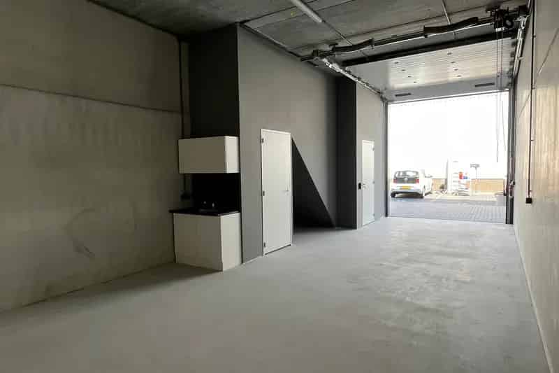 Bedrijfsruimte te huur Utrecht 115m²  2 parkeerplaatsen