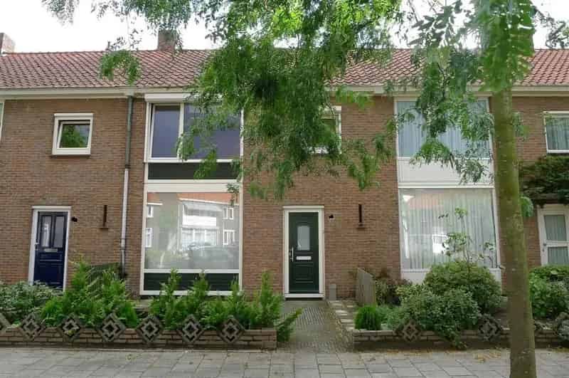 Gemeubileerde woning 2 slaapkamers tuin berging