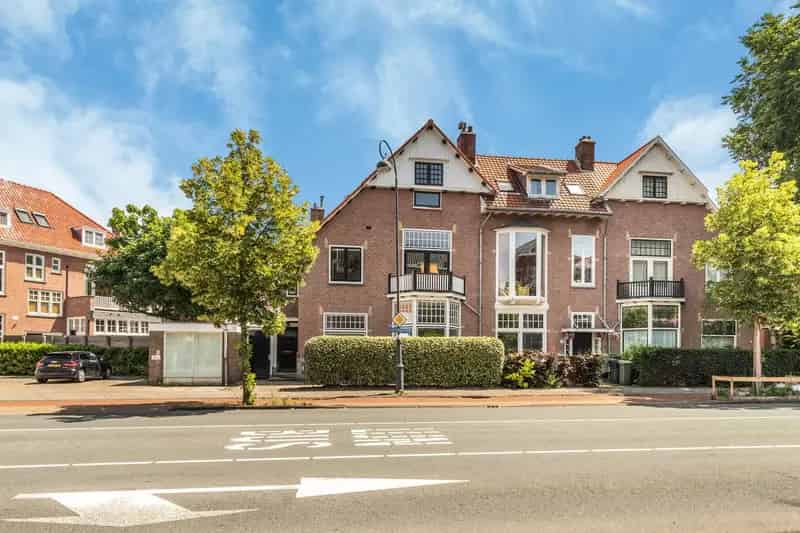 Huis te koop Haarlem: Luxe gezinswoning 257m2 gerenoveerd