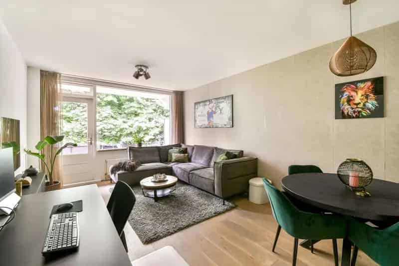 2-kamer appartement Badhoevedorp: Ruim balkon en groen uitzicht