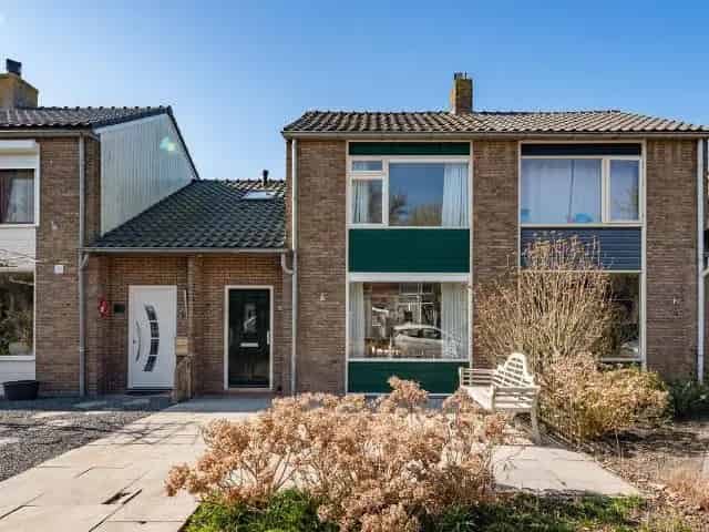 Ruime Familiewoning Aalsmeer 102m² 12 Zonnepanelen
