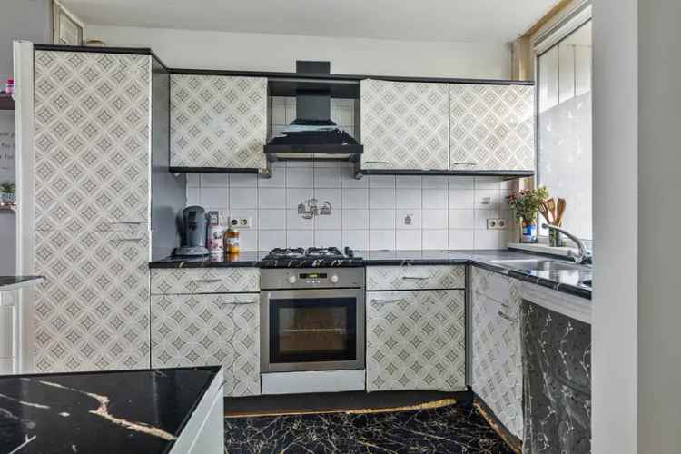 Ruime 6 Slaapkamers Familiehuis Zaandam Nabij Park en Stad