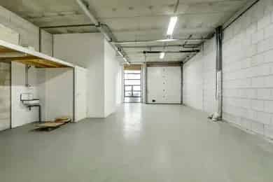 Bedrijfsruimte te Huur Alphen aan den Rijn 195m2