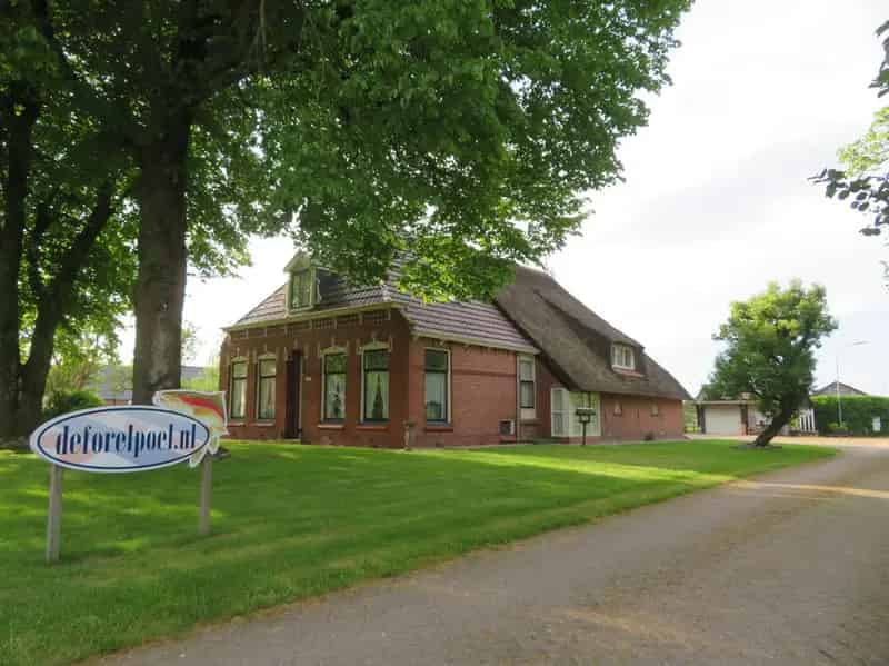 Vrijstaand woonhuis met diverse mogelijkheden Kollumerzwaag