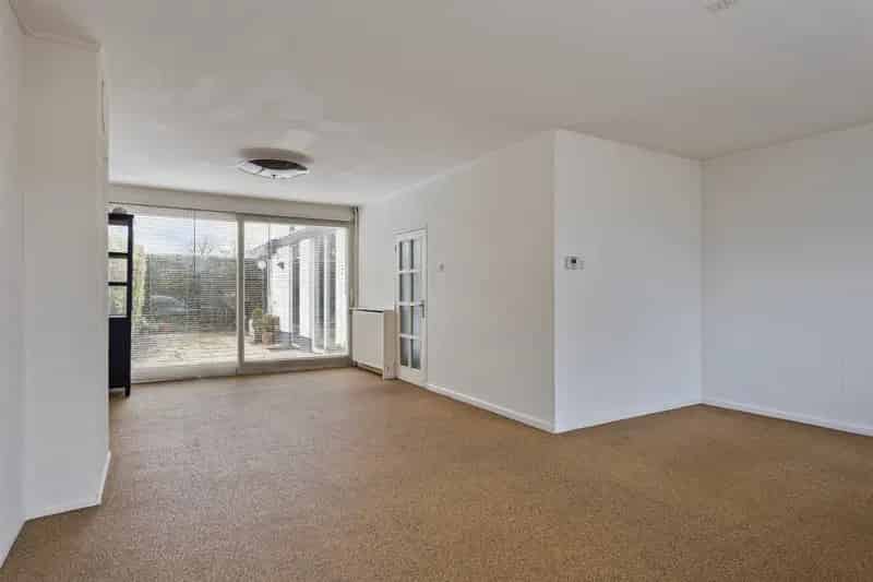 Huis te koop Waalwijk 5 slaapkamers groot bijgebouw