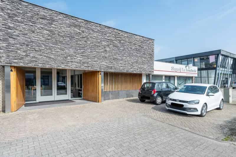 Bedrijfshal te Huur Uden 406m² A+
