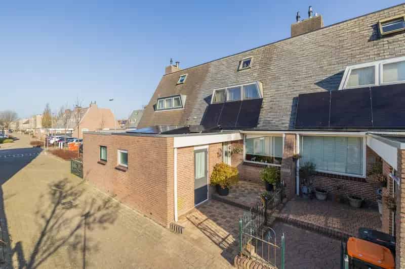 Huis te koop Katwijk: Ruime gezinswoning 4 slaapkamers, duurzaam gerenoveerd