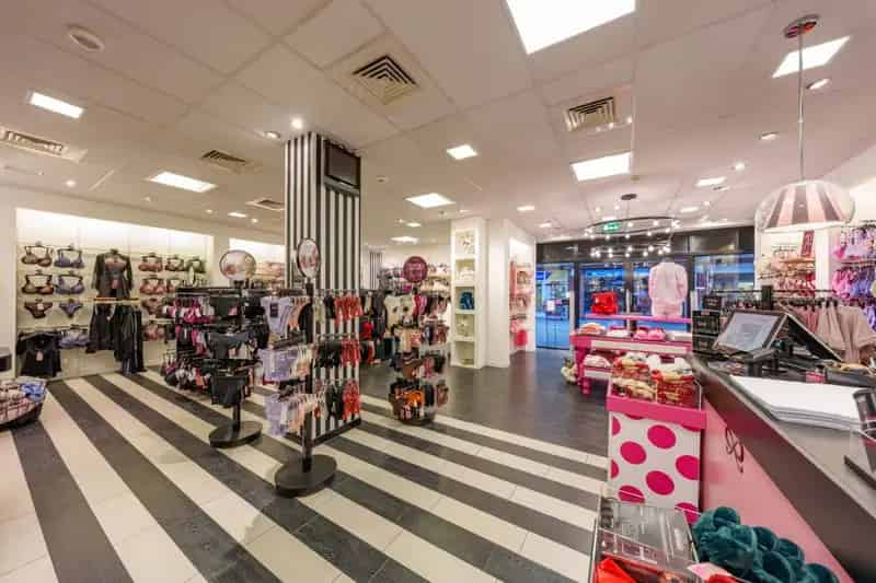 Winkel te huur Alkmaar De Mare 170m2