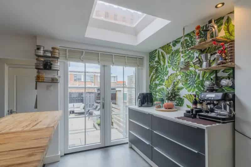 Hoekwoning nabij centrum 3 slaapkamers tuin dakterras