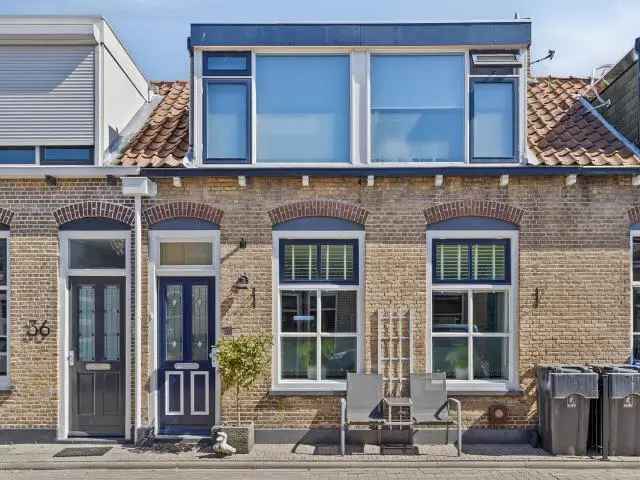 Eengezinswoning Middelharnis 3 slaapkamers Dakterras Stadstuin