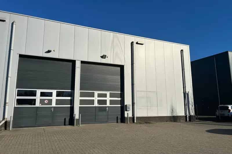 Bedrijfshal te huur Hengelo 450m²