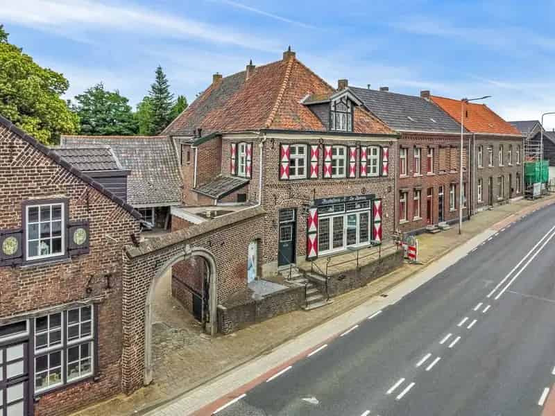 Appartement 60m2 nabij Roermond -  Privé parkeerplaats en berging