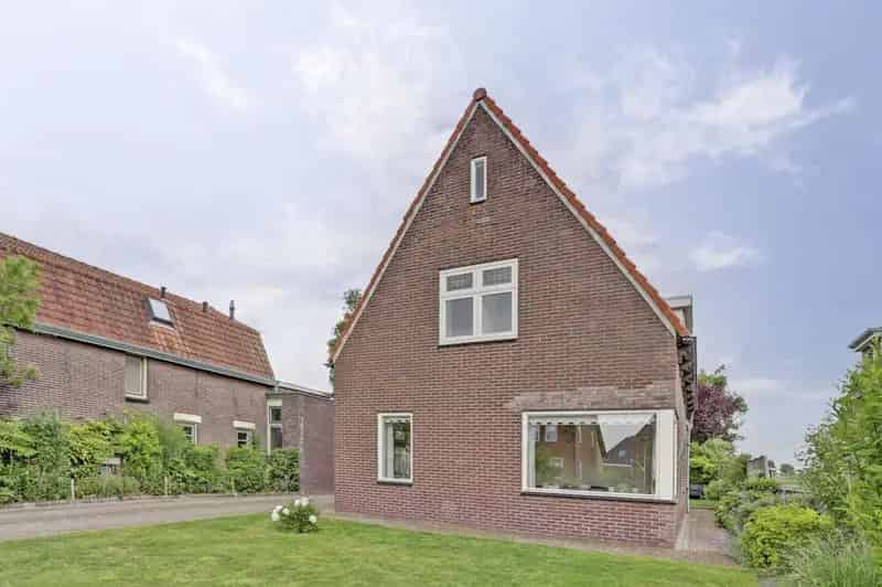 Vrijstaande woning Oud-Vossemeer 3 slaapkamers grote tuin